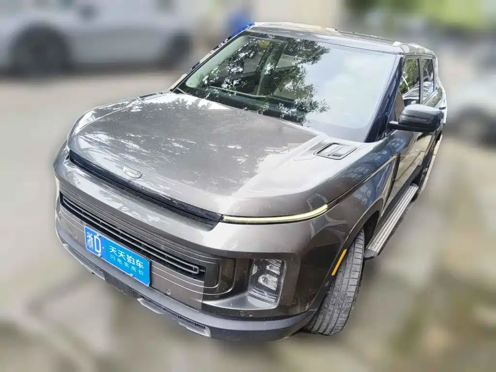 Фото 1 - Geely ICON
