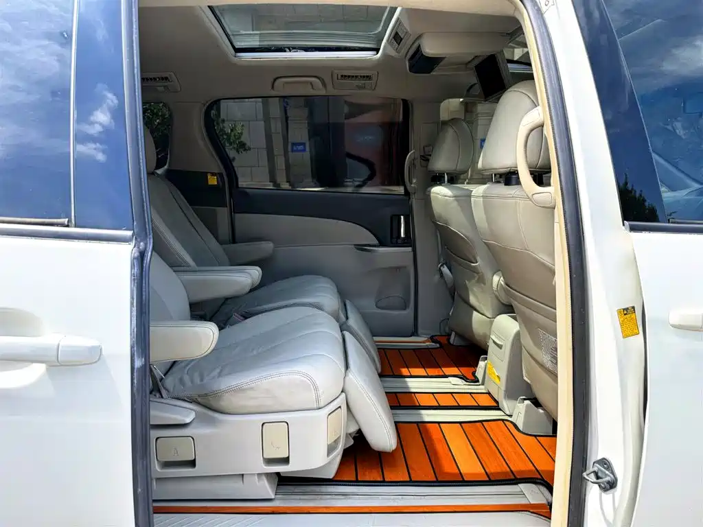 Toyota Previa 2011 2012 3.5L 7-Seater Luxury Model