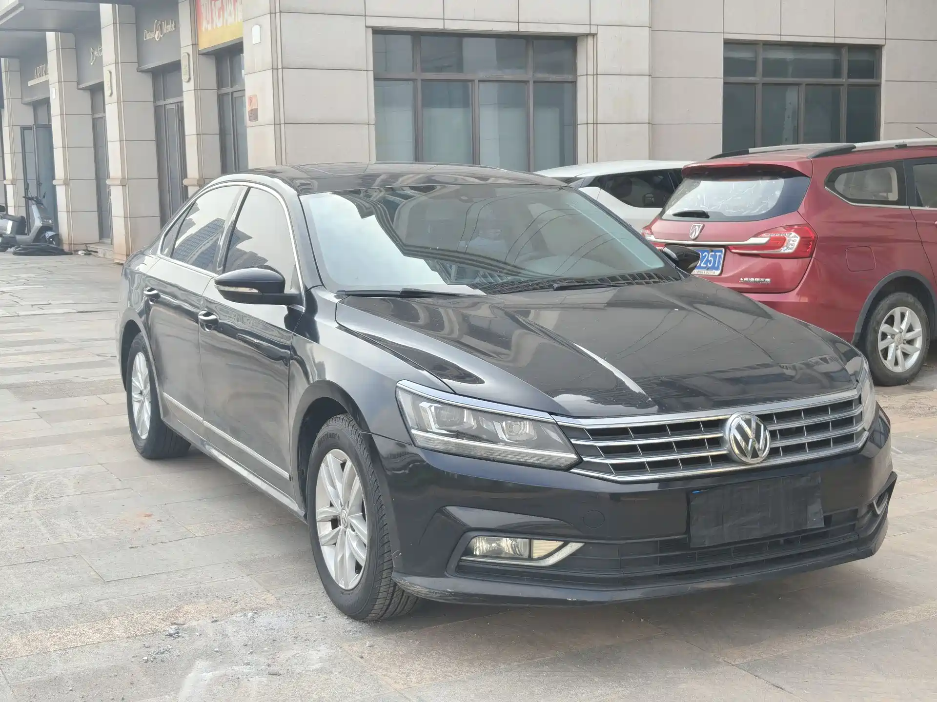 Photo 3 - Volkswagen Passat