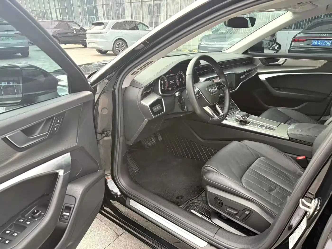 Фото 3 - Audi A6L