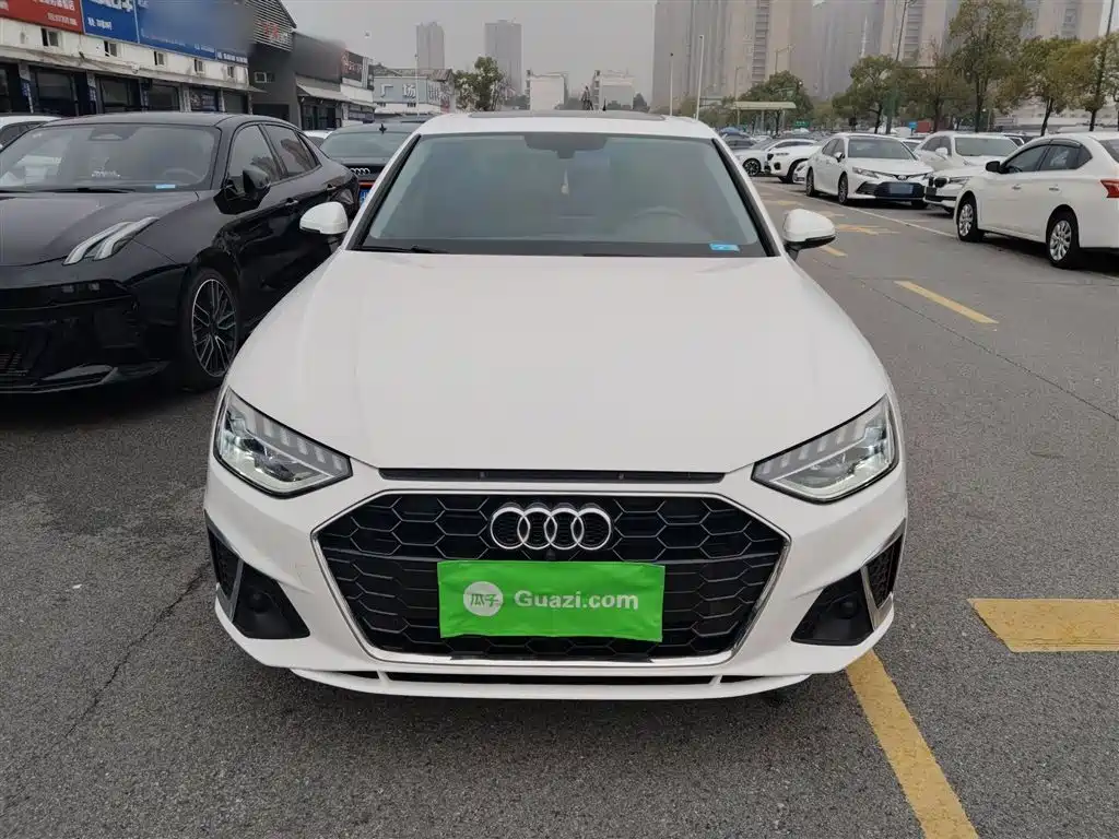 Audi A4L 2020 40 TFSI Fashion Dynamic Edition фото 3