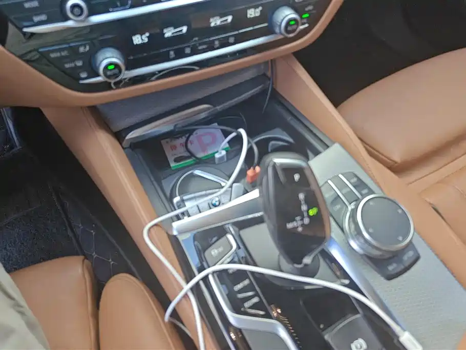 BMW 5 Series (Import) 2018 525i M Sport Package фото 16