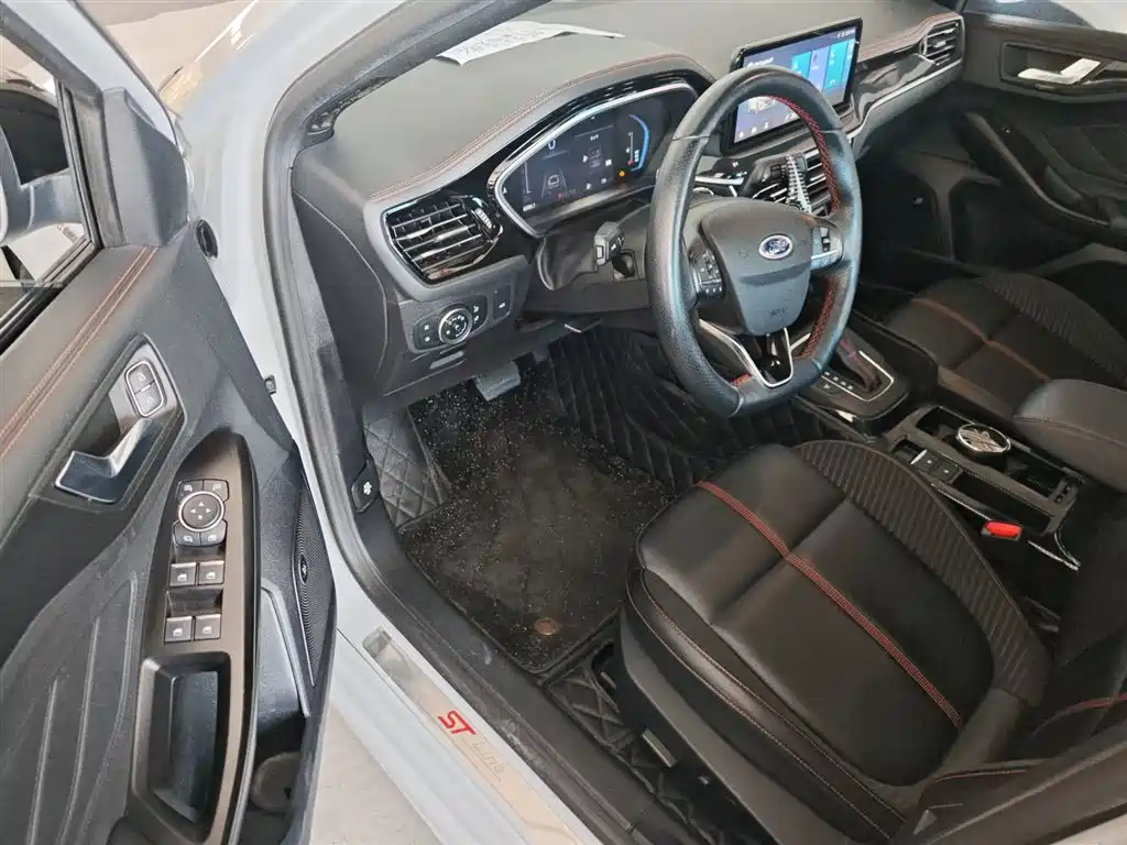 FORD FOX