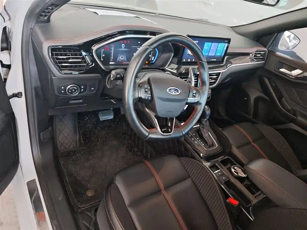 FORD FOX