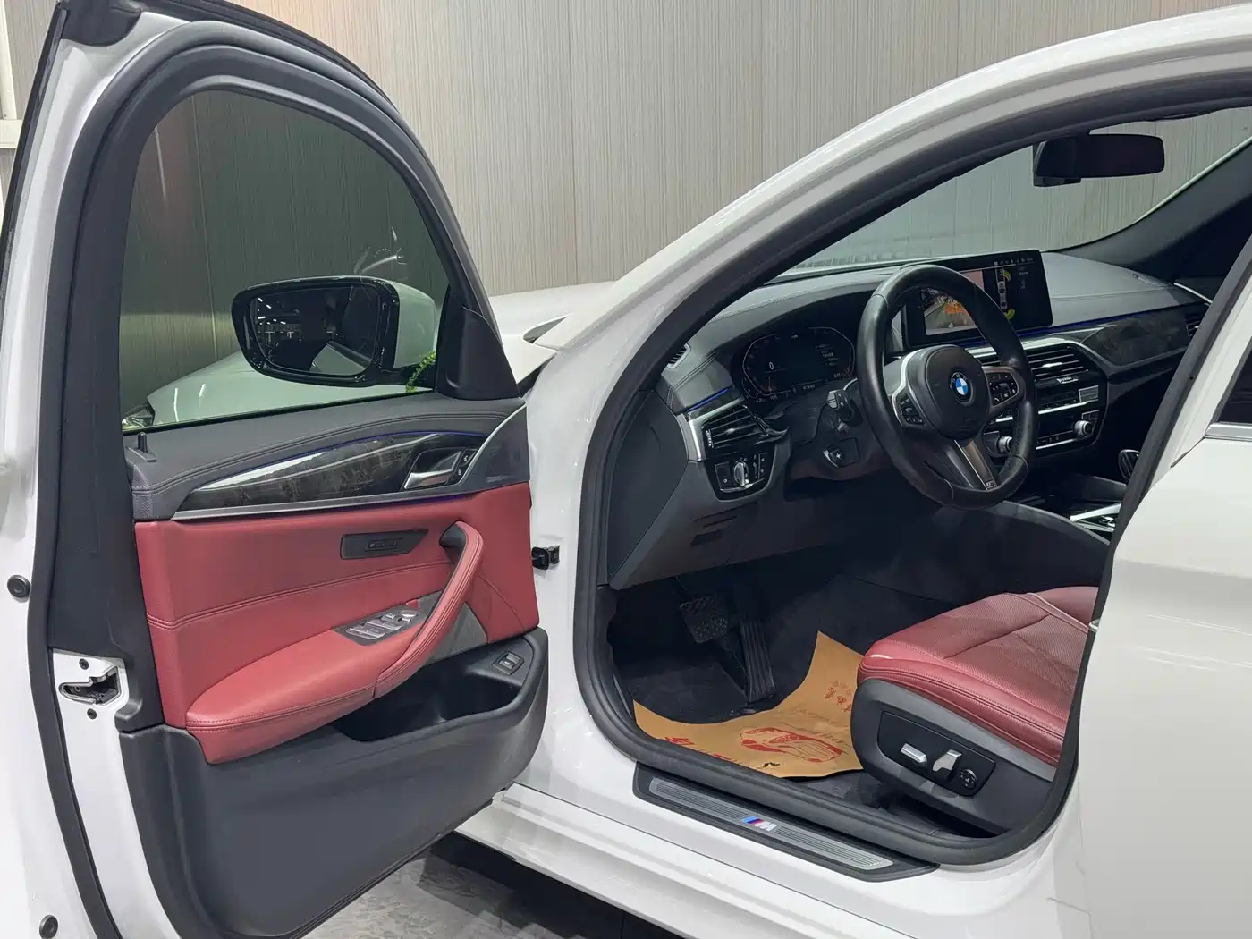 BMW 5 Series 2022 525Li M Sport Package фото 4