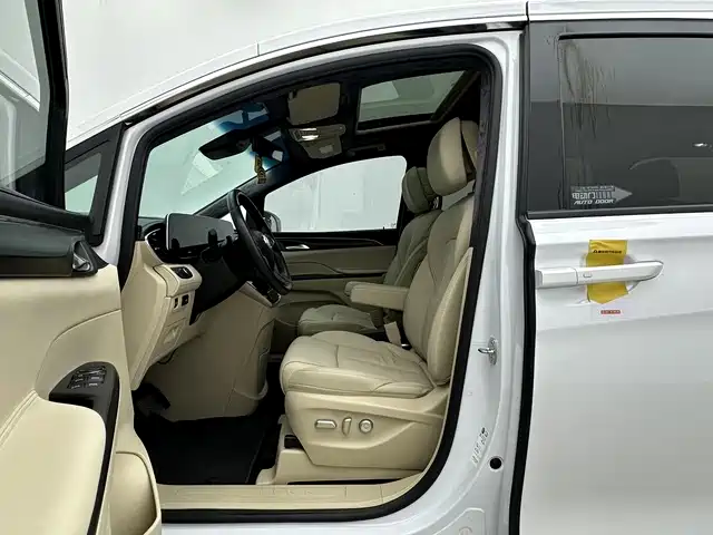 Buick GL8 2022 ES Landmark 653T Premium фото 12