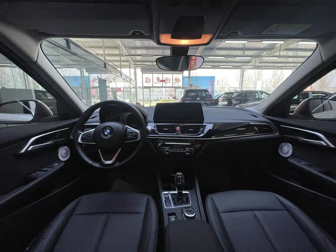 BMW 1 Series 2023 120i M Sport фото 11
