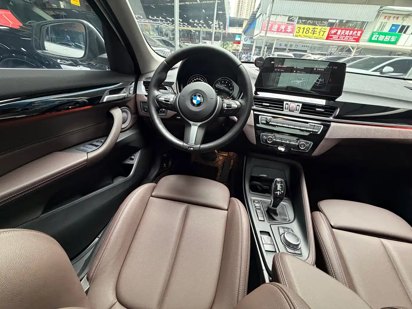 BMW X1 2022 sDrive25Li Leading фото 23