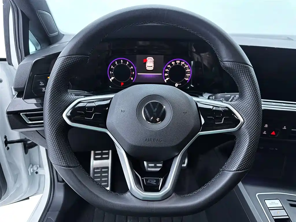 Volkswagen Golf 2021 280TSI DSG R-Line фото 12