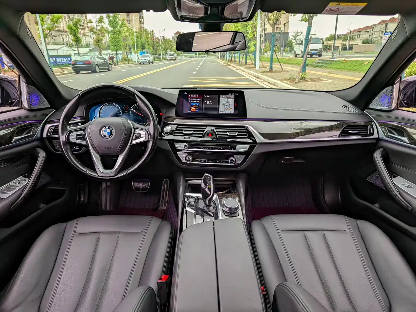 BMW 5 Series 2018 525Li M Sport Package фото 7