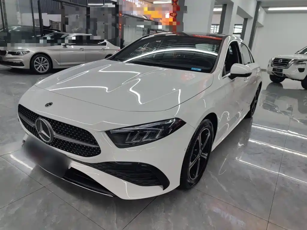 Mercedes-Benz A-Class 2024 Facelift A 200 L Fashion фото 2