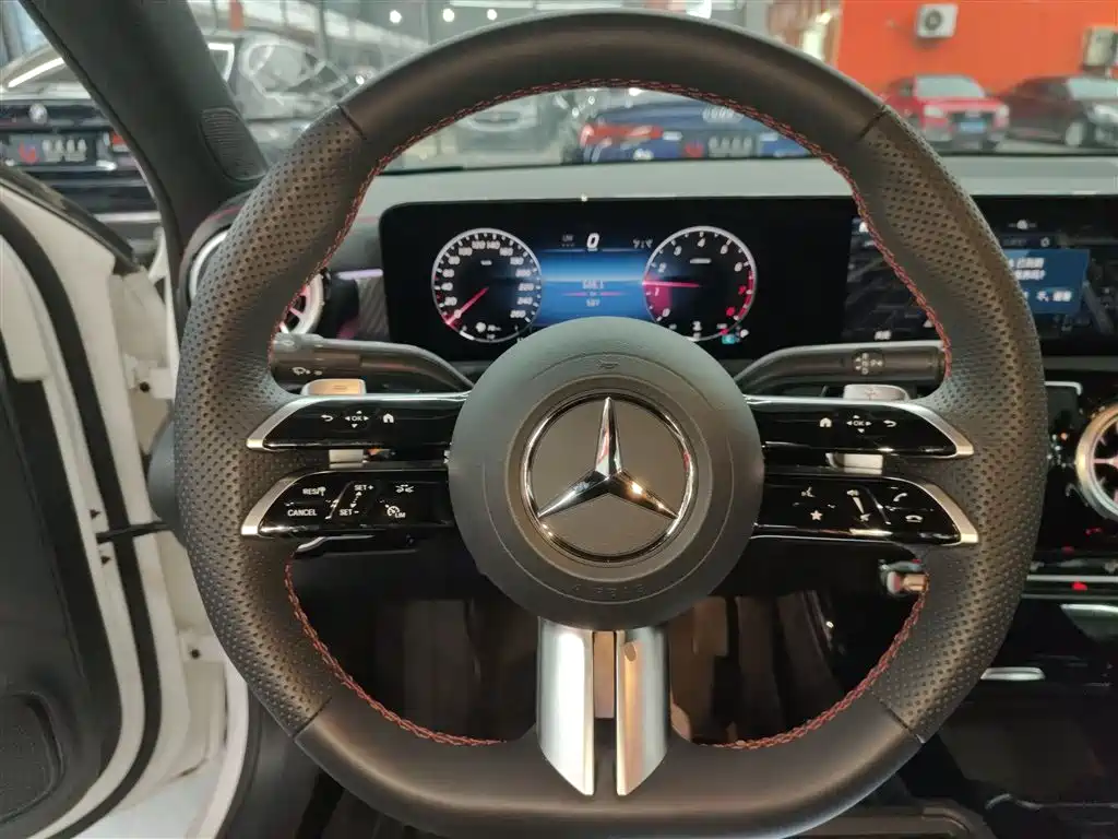 Mercedes-Benz A-Class 2024 Facelift A 200 L Fashion фото 7