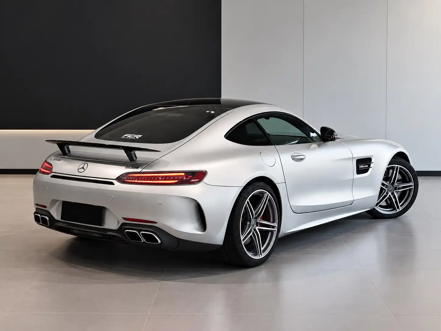 Photo 7 - Mercedes-Benz AMG GT