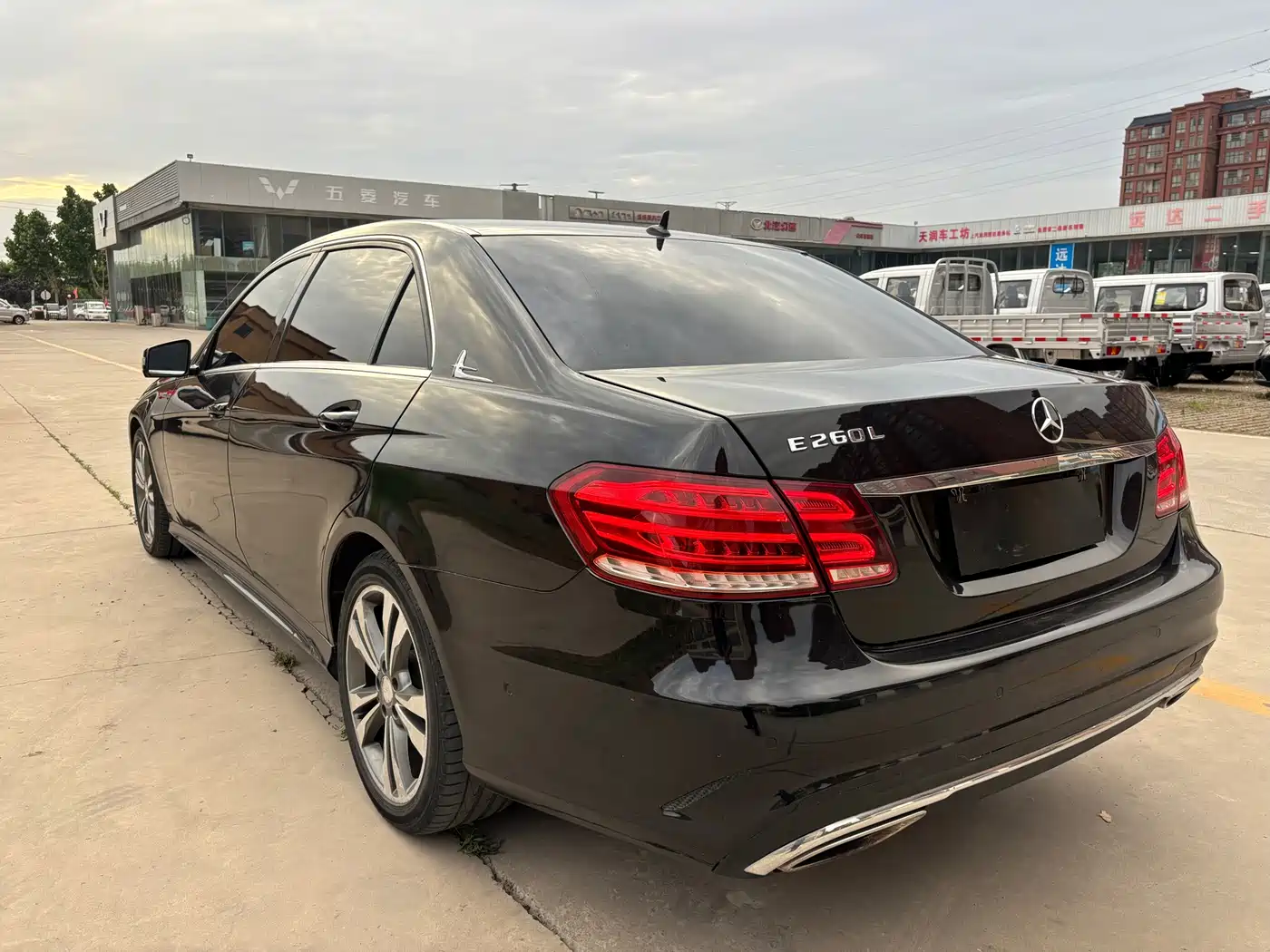 Mercedes-Benz E-Class 2014 Facelift E 260 L Sport фото 15