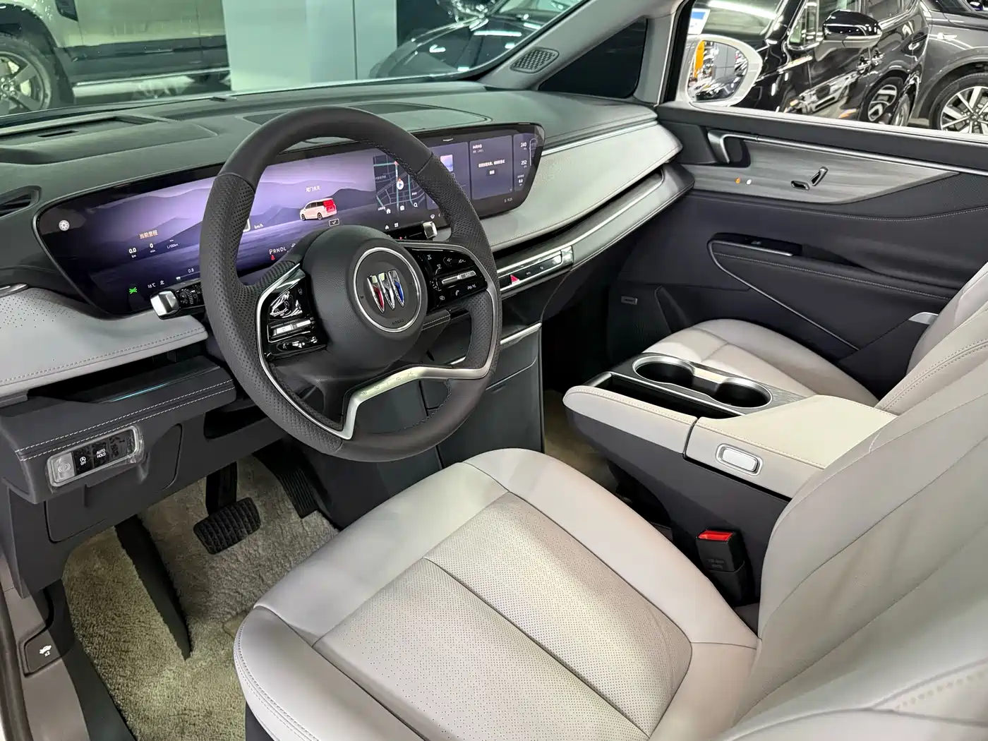 Buick GL8 2025 Land Honor Premium Edition фото 9