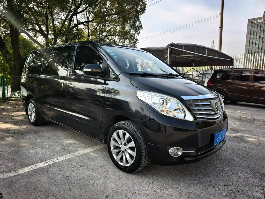 Dongfeng Fengxing Fengxing CM7 2016 2016 2.0T Manual Luxury