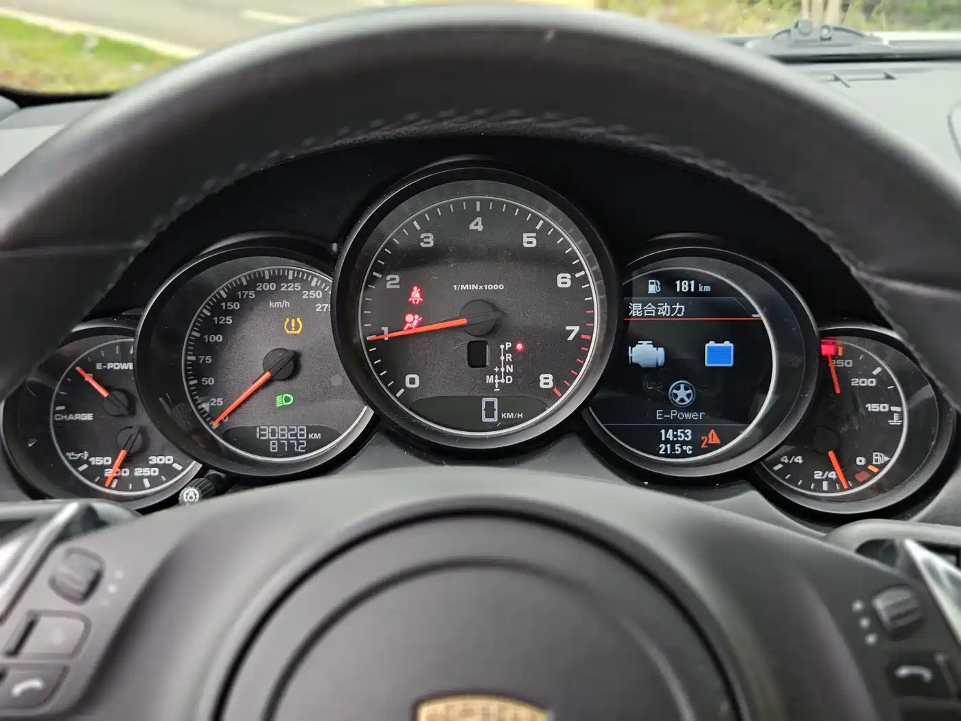 صورة 18 - Porsche Cayenne