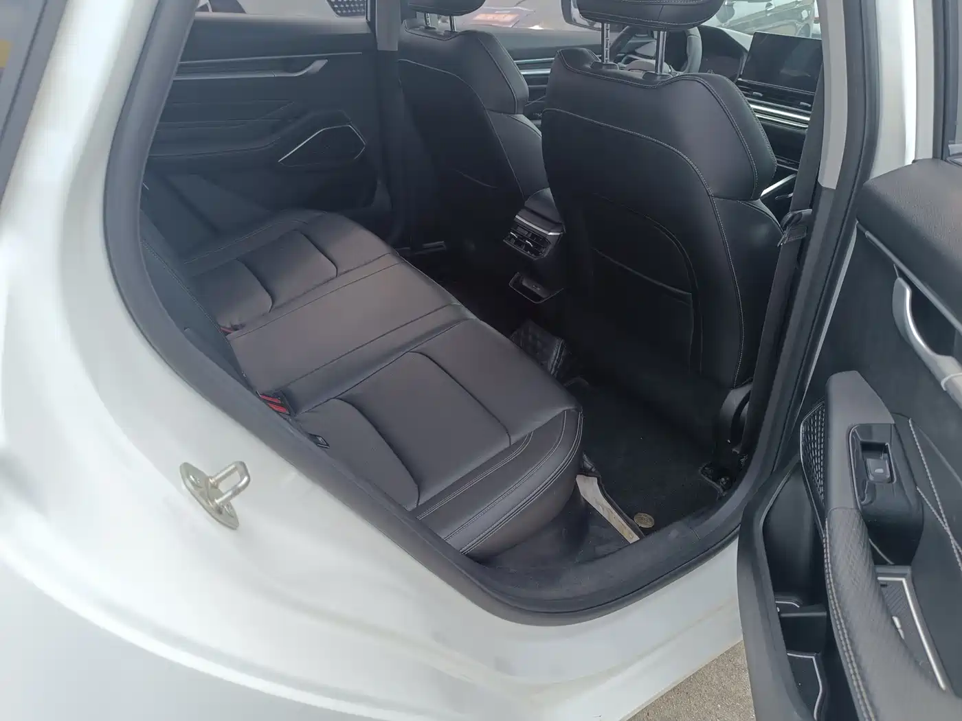 GEELY AUTOMOBILE EMGRAND