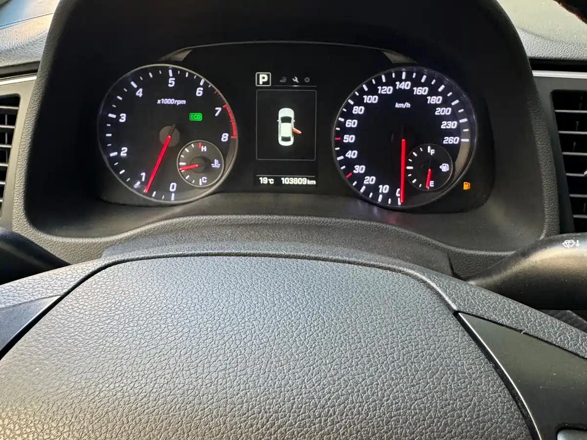 Hyundai Elantra 2018 1.6L Automatic 15th Anniversary Special Edition фото 13