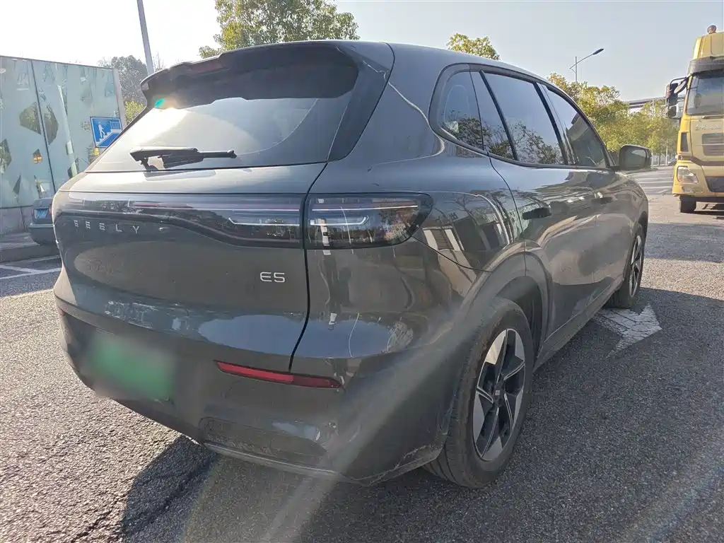 Geely Galaxy Galaxy E5 2024 440km Start Edition фото 7