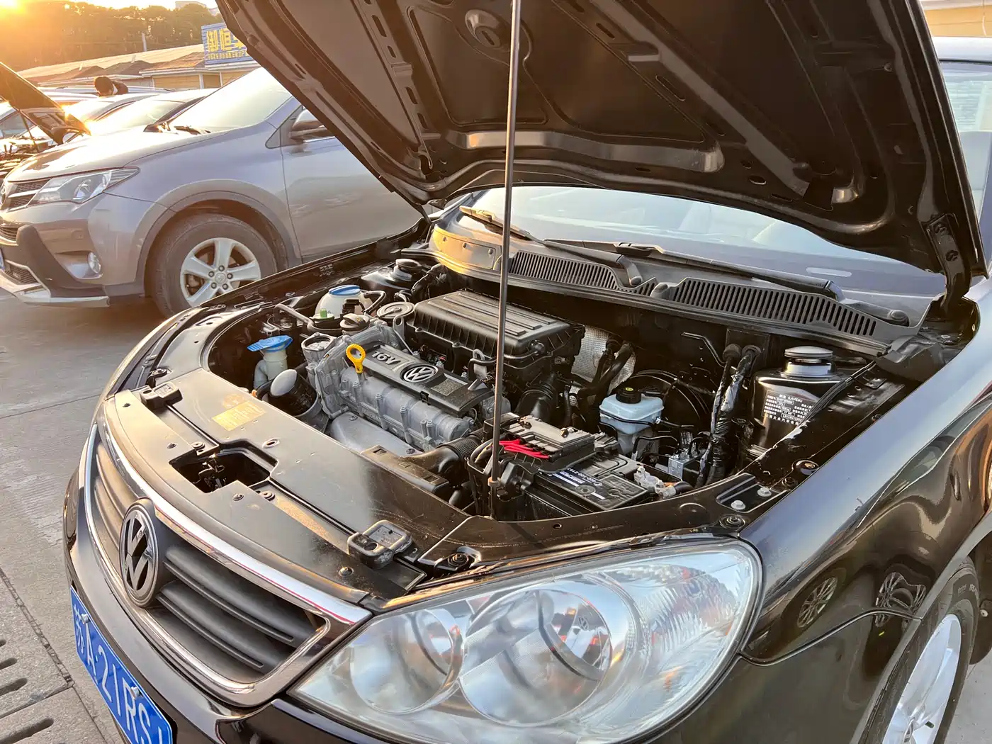 Volkswagen Lavida 2013 Classic 1.6L Manual Style Edition фото 24