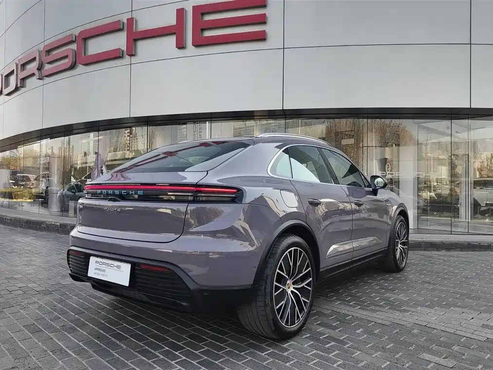 PORSCHE MACAN NEW ENERGY