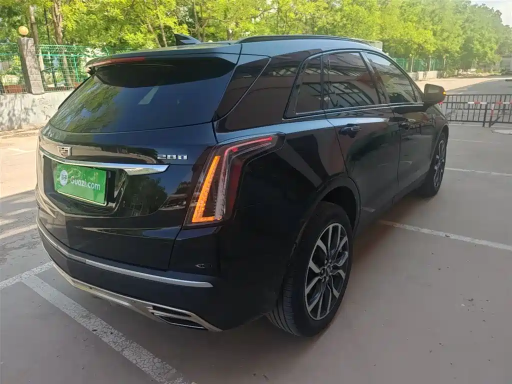 CADILLAC XT5
