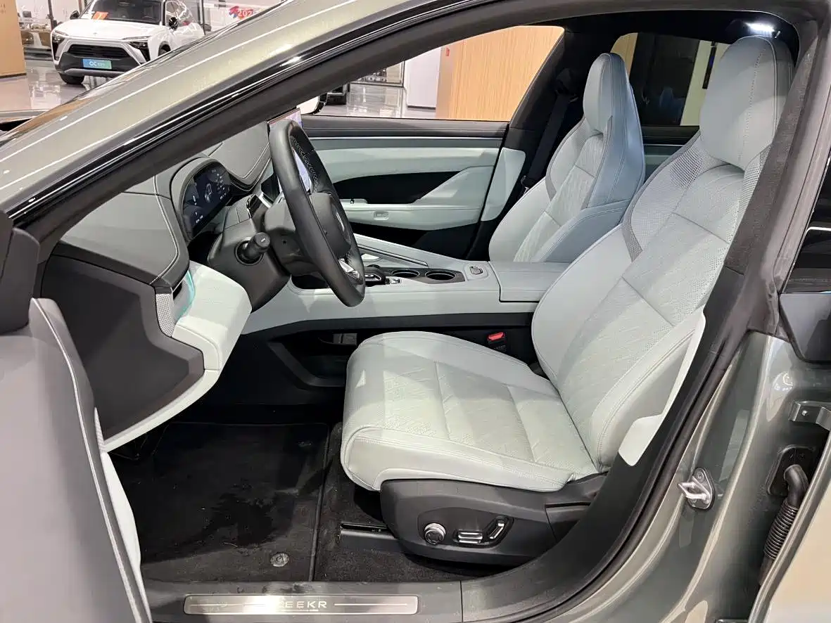 ZEEKR EXTREME KRYPTON 001