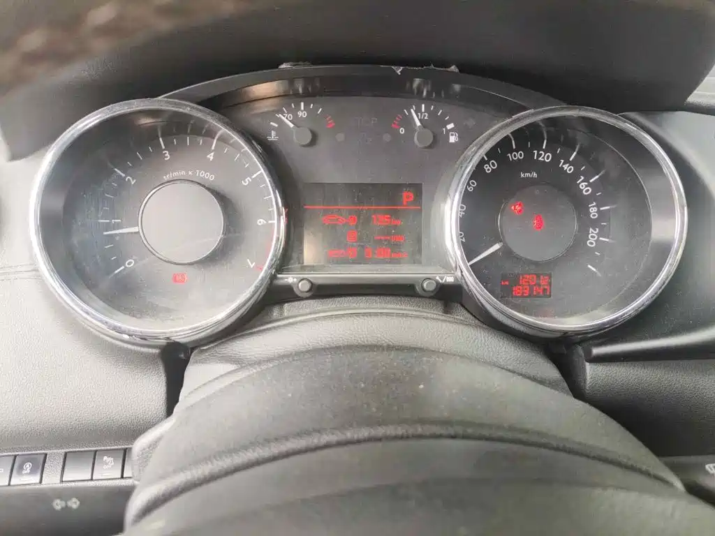 Фото 4 - Peugeot 3008