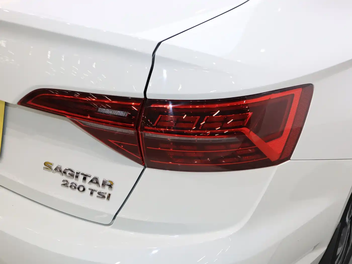 Volkswagen Sagitar 2021 280TSI DSG Surpassing Edition фото 5