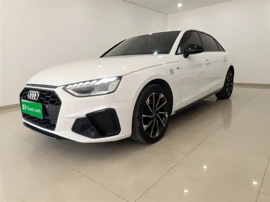 Audi A4L 2023 40 TFSI Luxury Sport