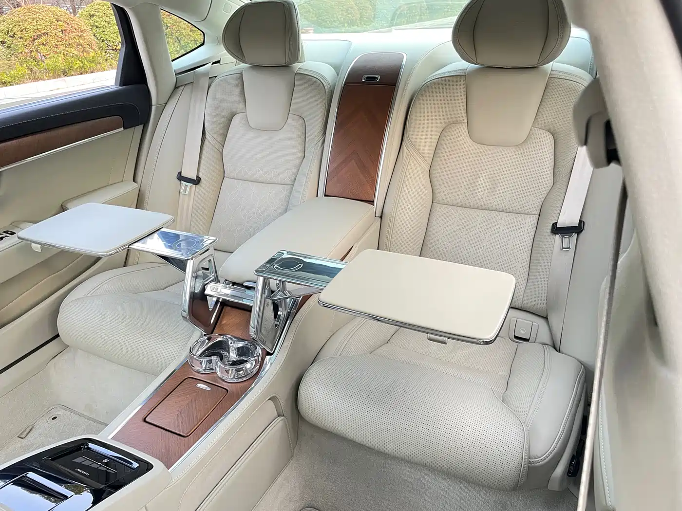 VOLVO S90 PLUG IN HYBRID