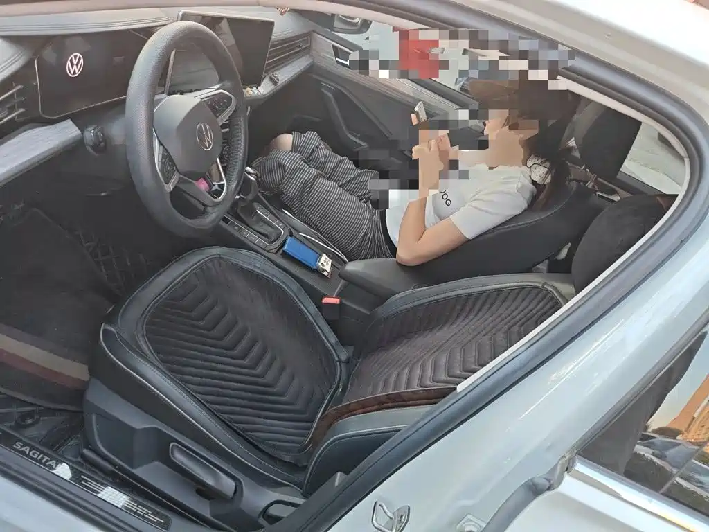Volkswagen Sagitar, миниатюра 18