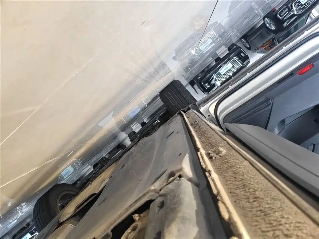 Volkswagen Tiguan L 2017 330TSI Automatic 2WD Trend Edition фото 21