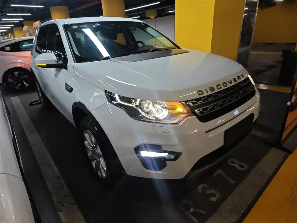 Land Rover Discovery Sport 2017 2.0T SE фото 22