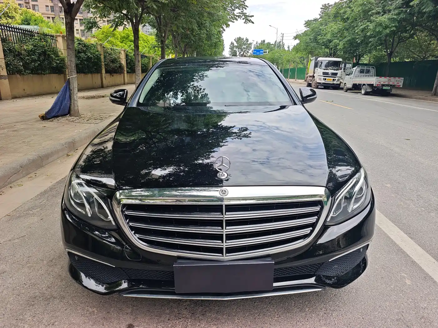 Mercedes-Benz E-Class 2019 E 200 L фото 2