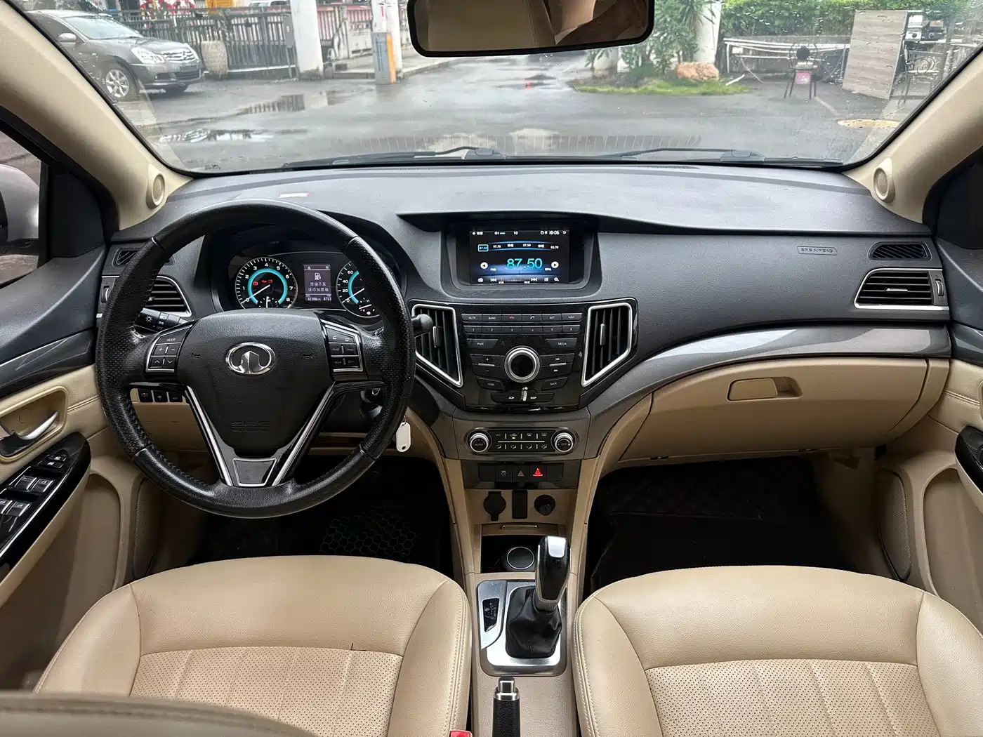 Great Wall C30 2015 2015 1.5L AMT Luxury