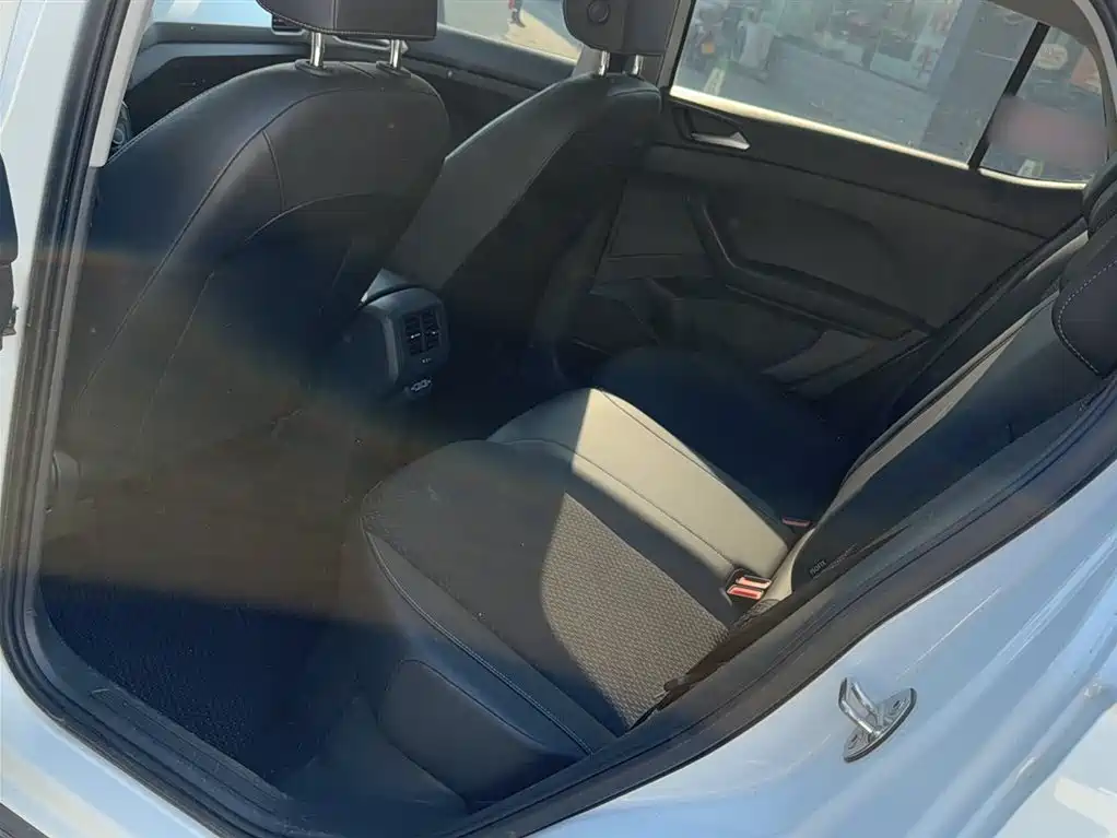 Volkswagen Tanying 2021 200TSI DSG Joy Smart Connect Edition фото 12