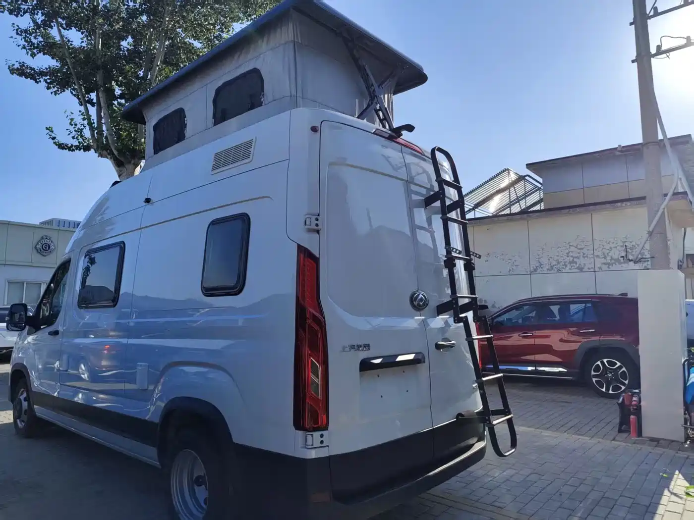 SAIC Maxus MAXUS V90 RV 2023 Model Active Lifestyle фото 23