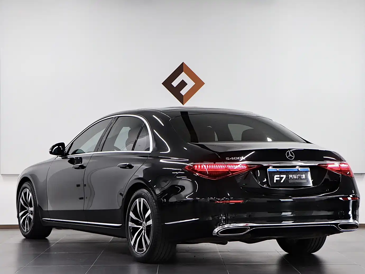 Mercedes-Benz S-Class 2023 Model S 400 L Luxury Edition фото 4
