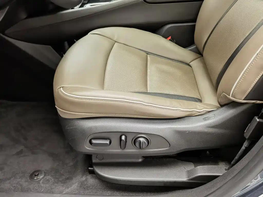 Фото 20 - Buick Enclave