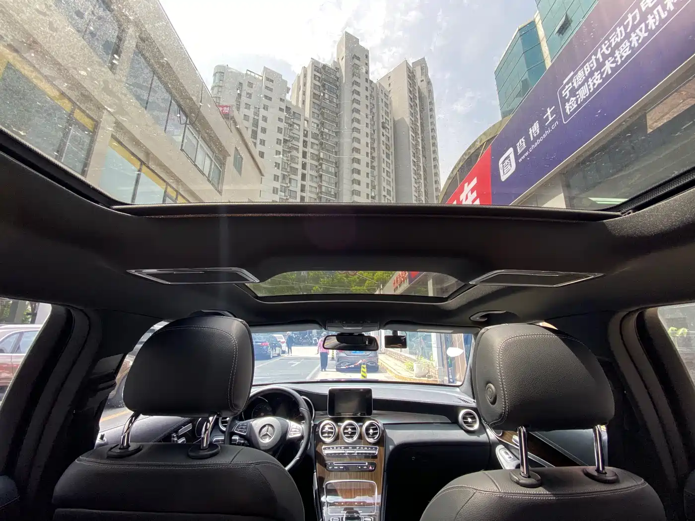 Mercedes-Benz GLC 2019 GLC 260 4MATIC Dynamic фото 13