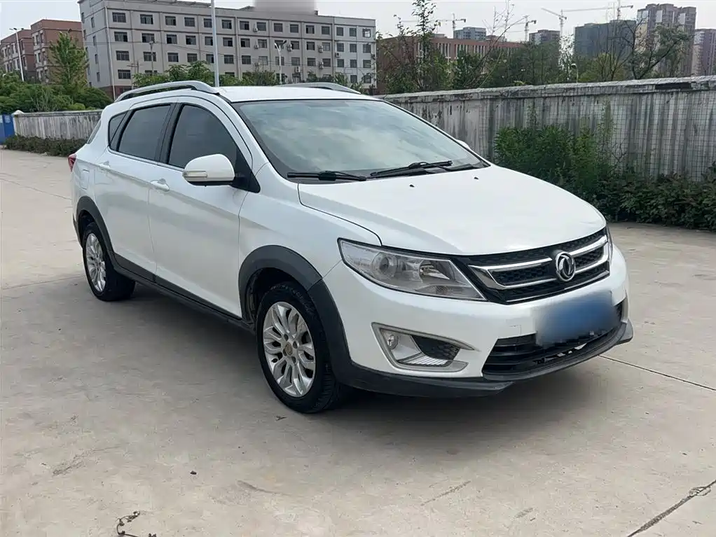 Dongfeng Aeolus Dongfeng Fengshen AX3 2016 2016 1.5L Automatic Trendy Cool Edition