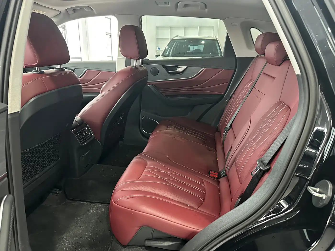 Hongqi HS5 2025 2.0T 2WD 600,000 Units Commemorative Edition фото 11