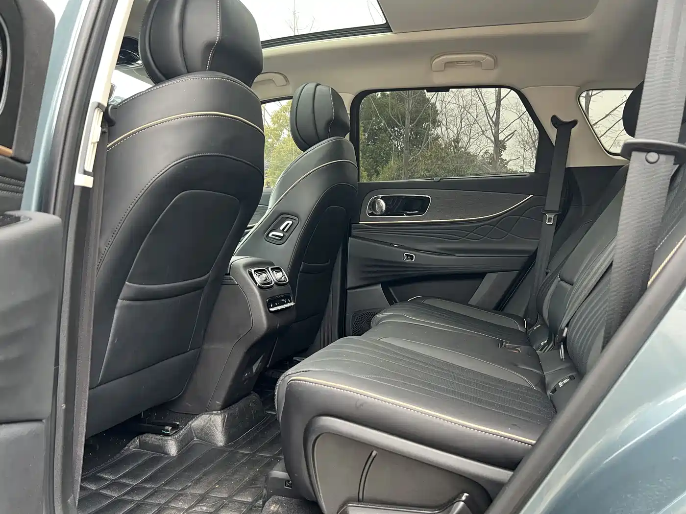Chery Tiggo 9 2023 2023 2.0T DCT 2WD Premium 5-Seater