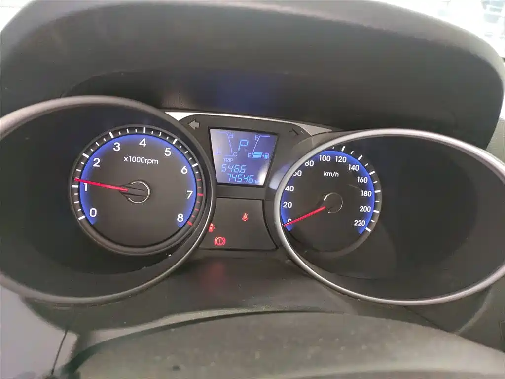 Hyundai Beijing Hyundai ix35 2015 2.0L Automatic 2WD Comfort China IV фото 12