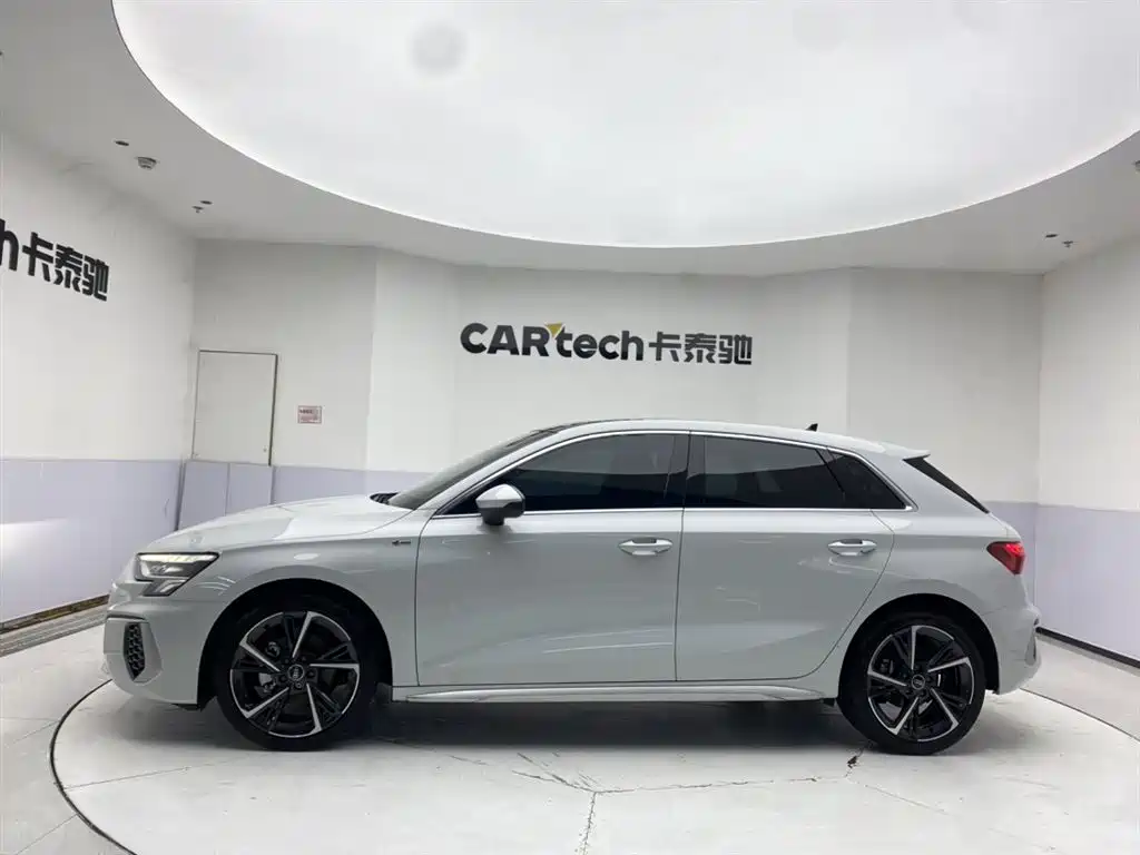 Audi A3 2024 Model Sportback 35 TFSI Fashion Sport фото 8