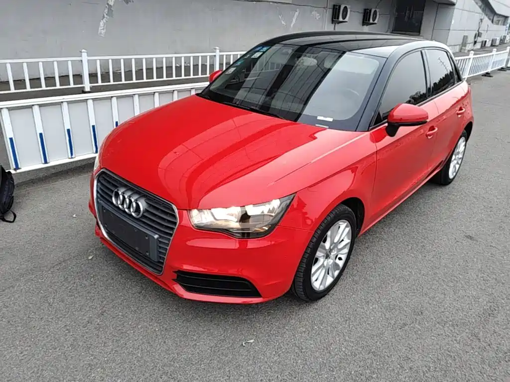 Audi A1 2015 2014 30 TFSI Sportback Fashion