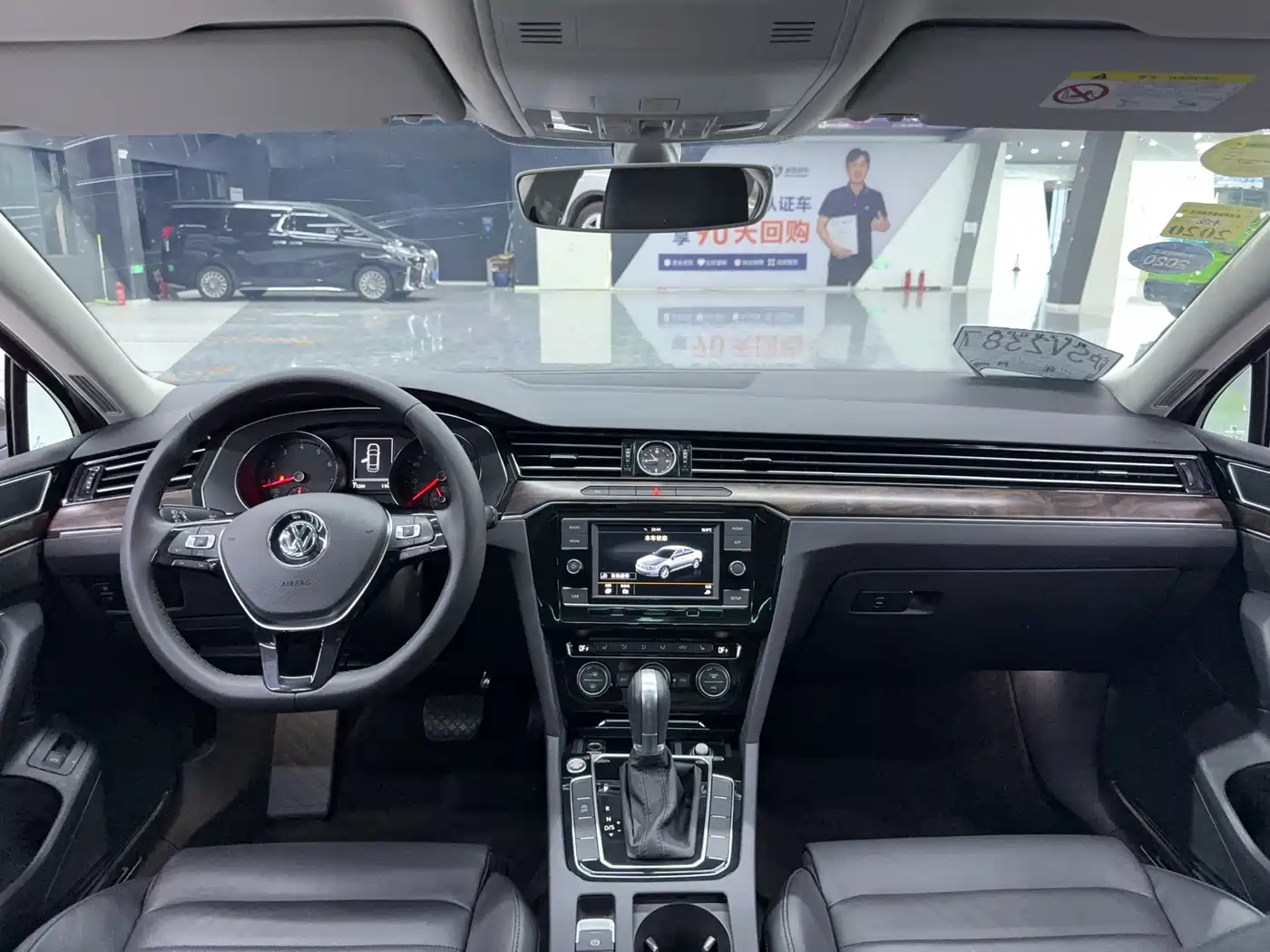 Volkswagen Magotan 2018 Facelift 380TSI DSG Luxury фото 8