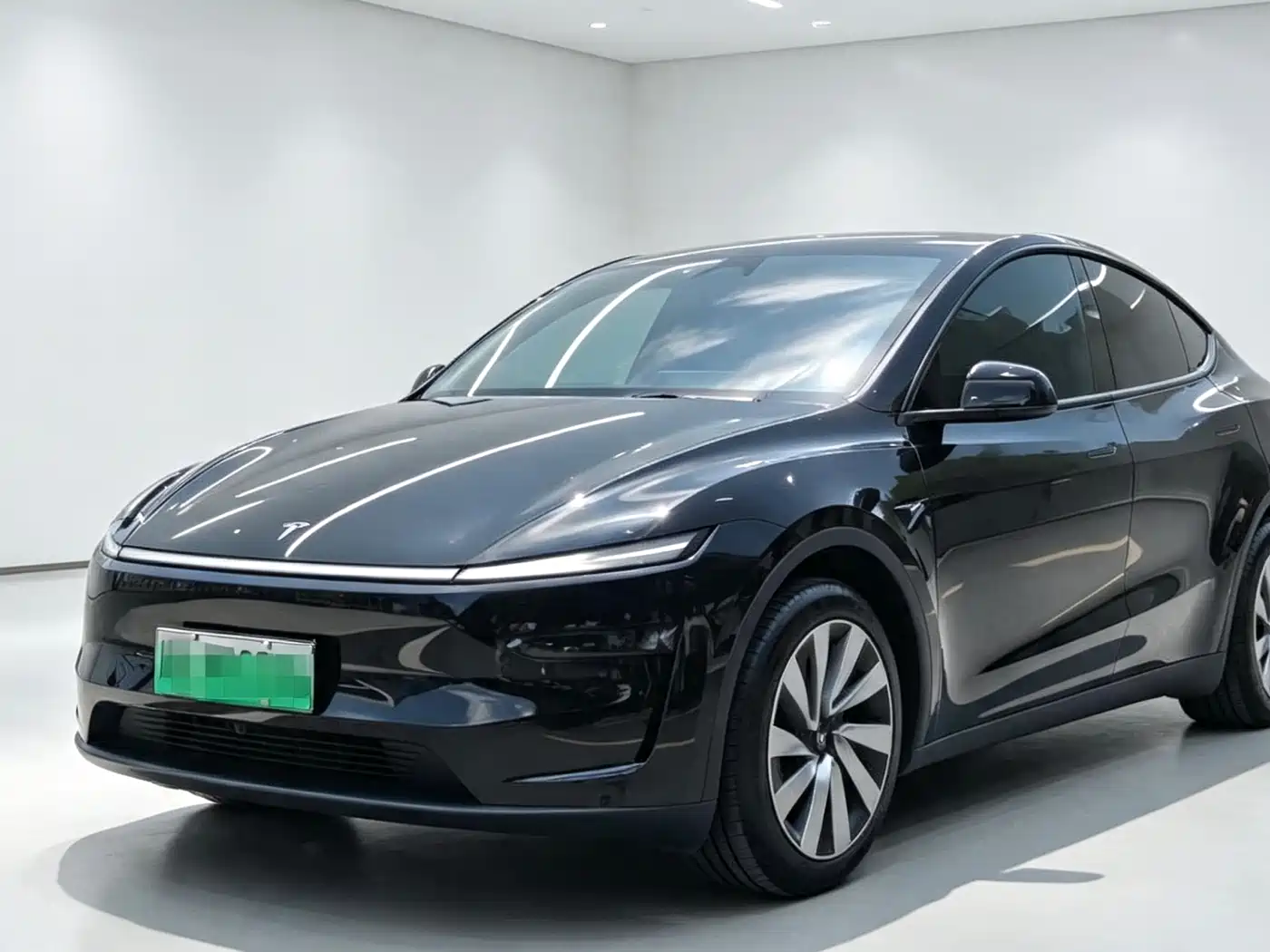 Tesla Model Y 2026